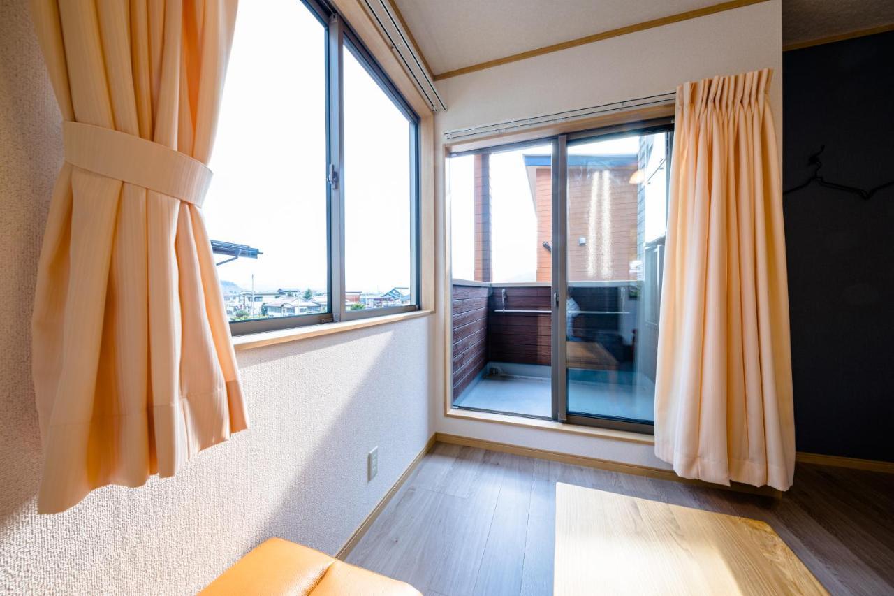 Furaku-Cat Villa Fujikawaguchiko Exteriör bild