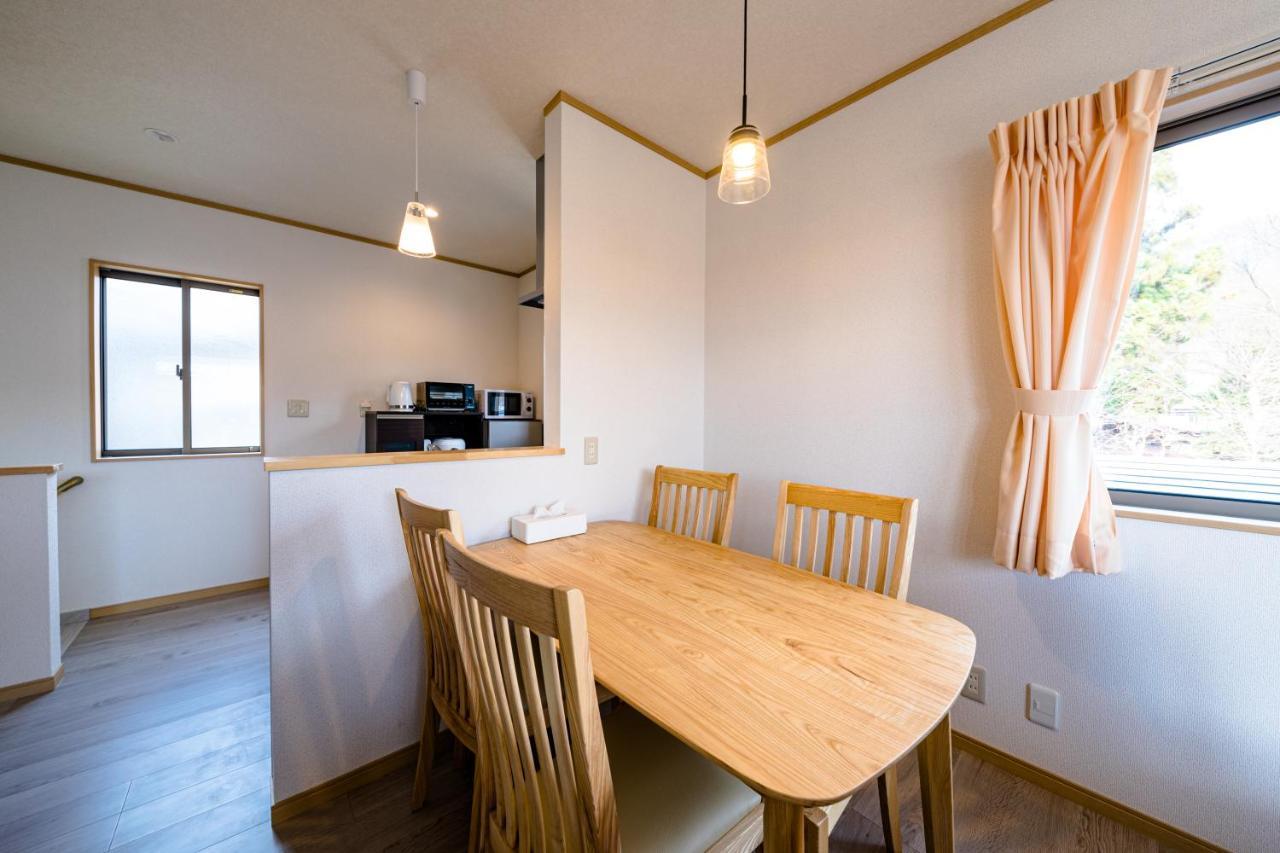 Furaku-Cat Villa Fujikawaguchiko Exteriör bild